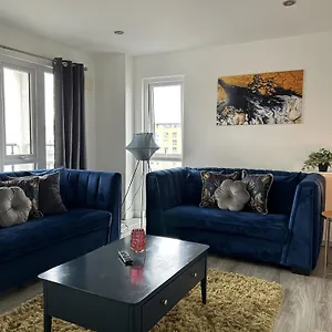 Sandford Apartment