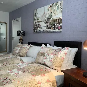 istanbul-ev-guest-house.brighton-hotels-england.com/