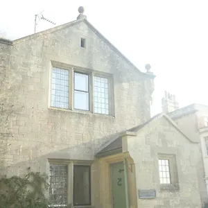 Victorian Lodge: Private Estate With Secure Parking , Bath United Kingdom